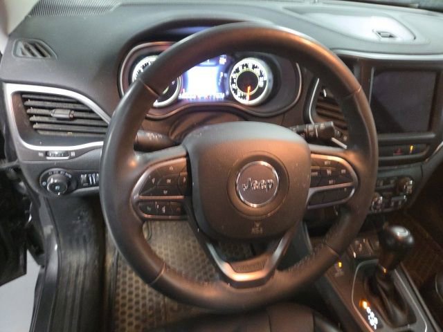 Used 2022 Jeep Cherokee Latitude Lux w/ Sun & Sound Group AWD/4WD image 8