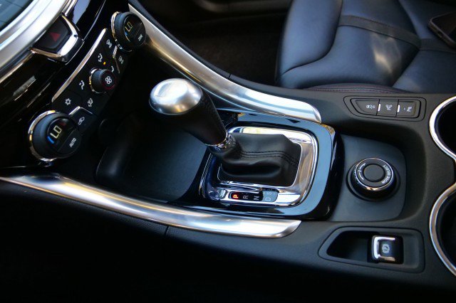 Used 2017 Chevrolet SS / 6.2L V8 / Cooled Seats / Sun image 18