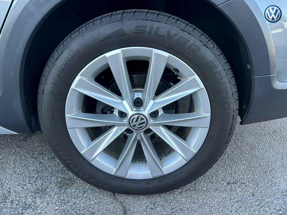 Used 2017 Volkswagen Golf Alltrack SE image 31