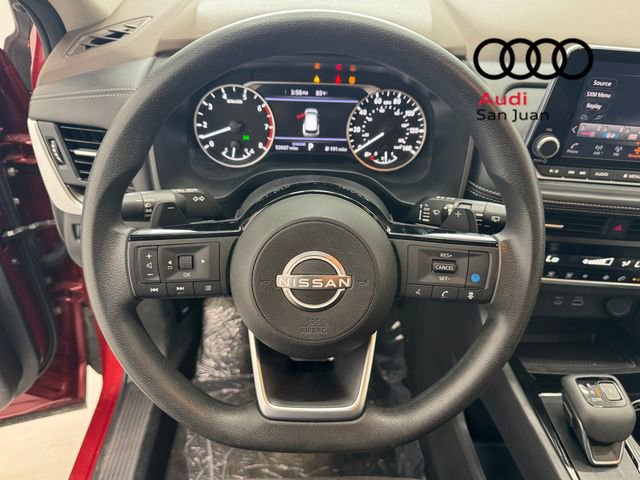 Used 2023 Nissan Rogue SV image 17