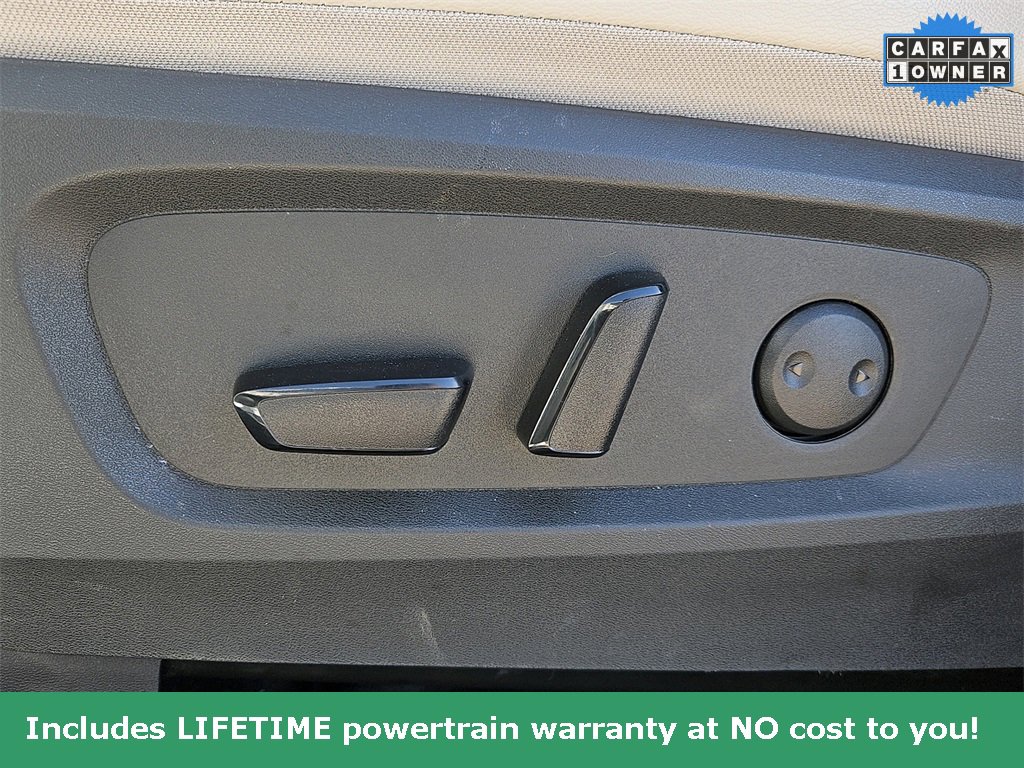 Used 2025 Nissan Pathfinder SL image 14