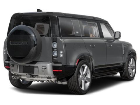 Used 2024 Land Rover Defender 110 V8 image 2