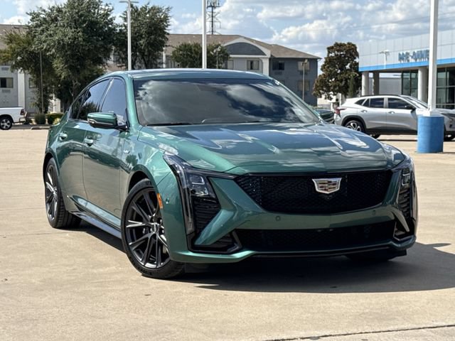 Used 2026 Cadillac CT5 V w/ Technology Package RWD image 3