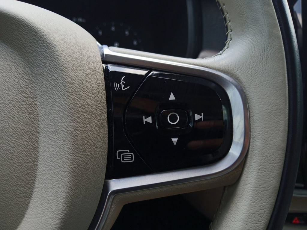 Used 2019 Volvo V90 T6 Cross Country w/ Advanced Package AWD/4WD image 18