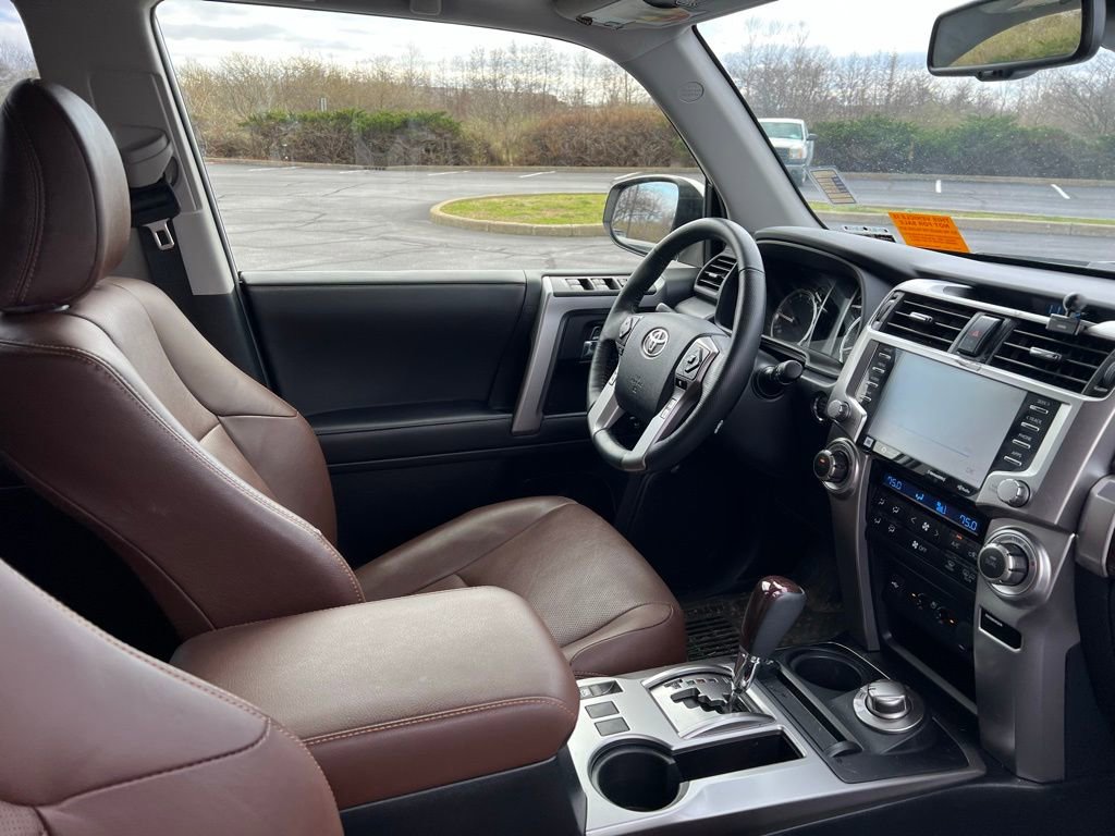 Used 2023 Toyota 4Runner Limited image 9