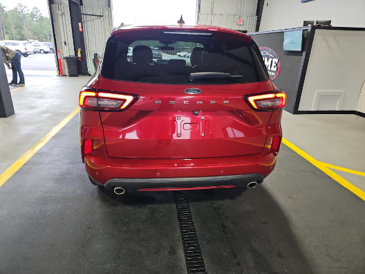 Used 2024 Ford Escape ST-Line w/ Tech Pack #1 FWD image 6