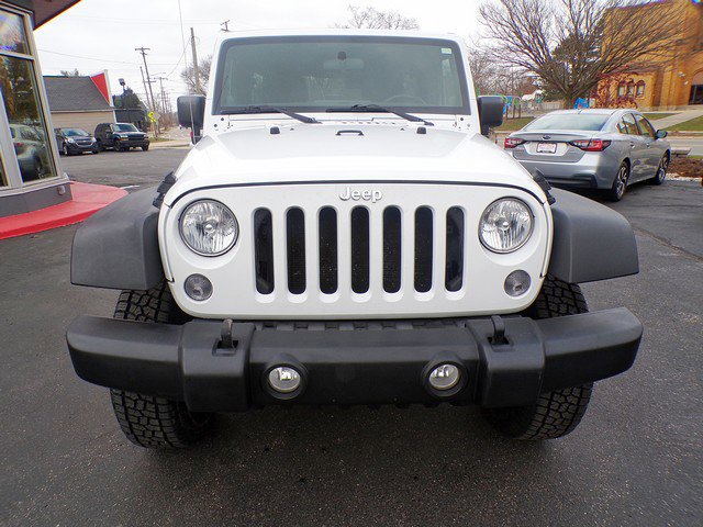 Used 2014 Jeep Wrangler Unlimited Sport w/ Connectivity Group image 2
