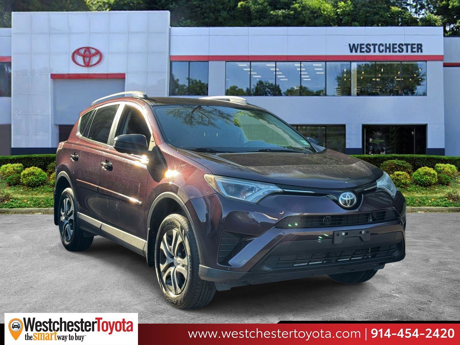 Used 2018 Toyota RAV4 LE w/ All Weather Liner Package AWD/4WD video 1
