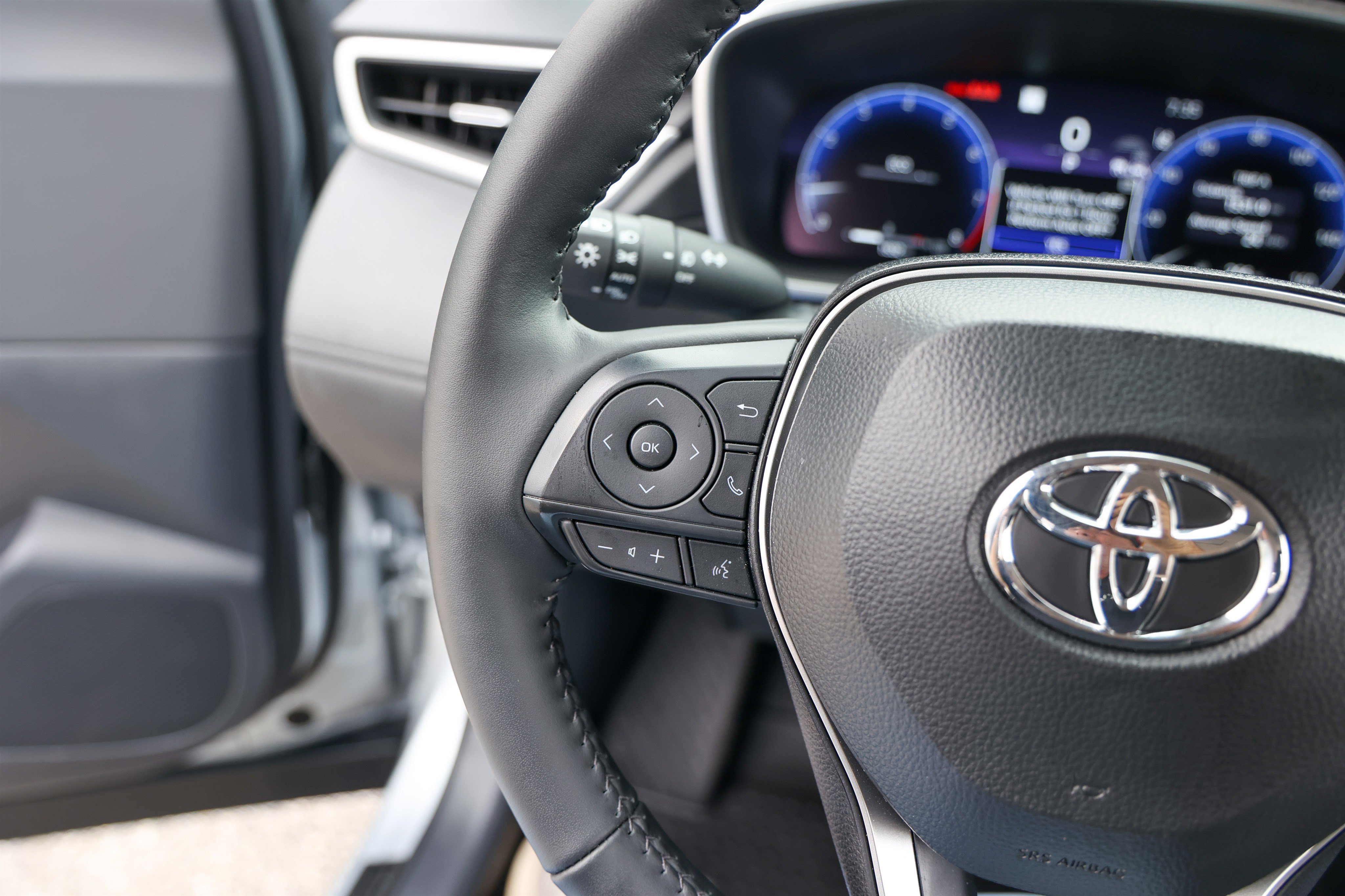 Certified 2026 Toyota Corolla Cross XLE w/ Convenience Package AWD/4WD image 17