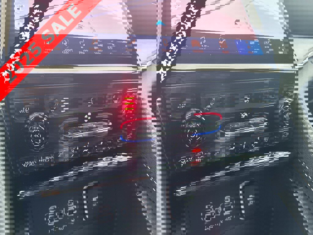 New 2025 Jeep Grand Cherokee L Limited image 17