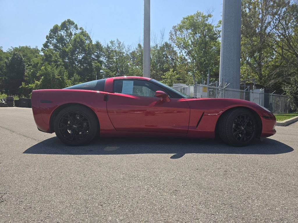 Used 2005 Chevrolet Corvette Coupe w/ Preferred Equipment Group RWD image 14