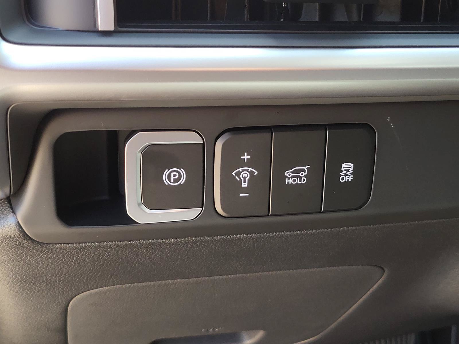 New 2027 Hyundai Santa Fe SEL FWD image 16