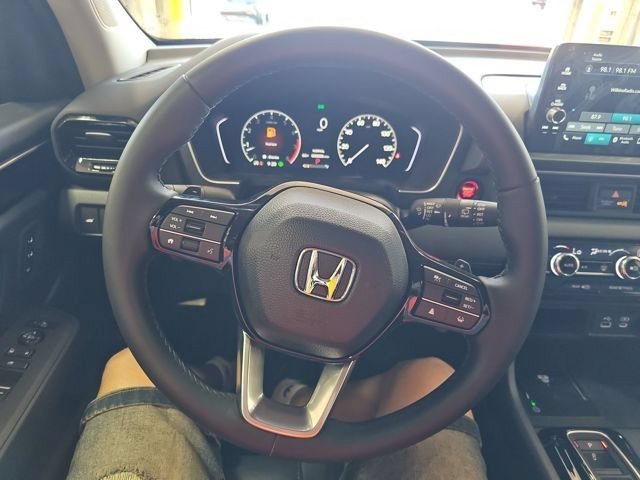 Used 2025 Honda Pilot EX-L image 7
