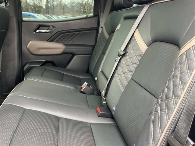 Used 2024 GMC Canyon Denali image 21