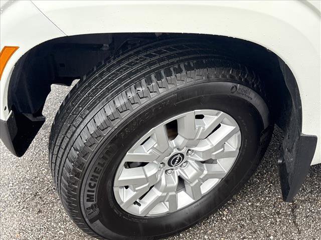 Used 2022 Nissan Frontier SV w/ Technology Package AWD/4WD image 24