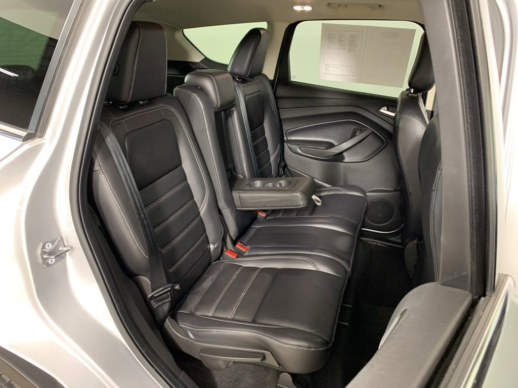 Used 2019 Ford Escape Titanium image 34