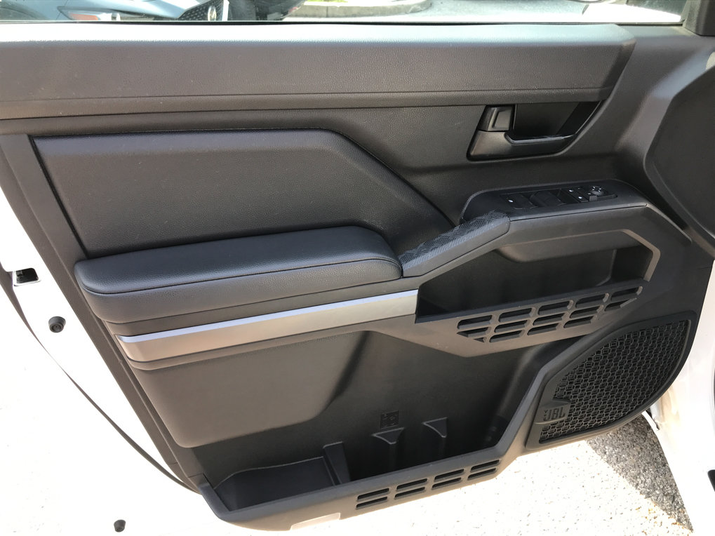 Certified 2024 Toyota Tacoma SR5 AWD/4WD image 14