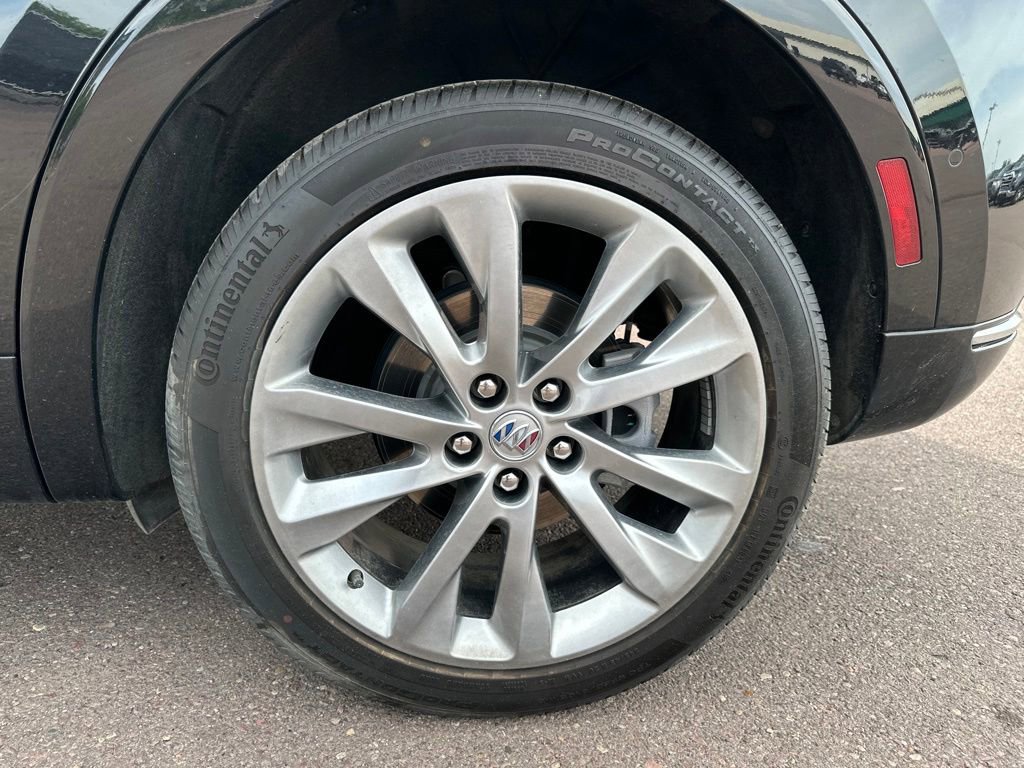 Used 2023 Buick Envision Avenir AWD/4WD image 41