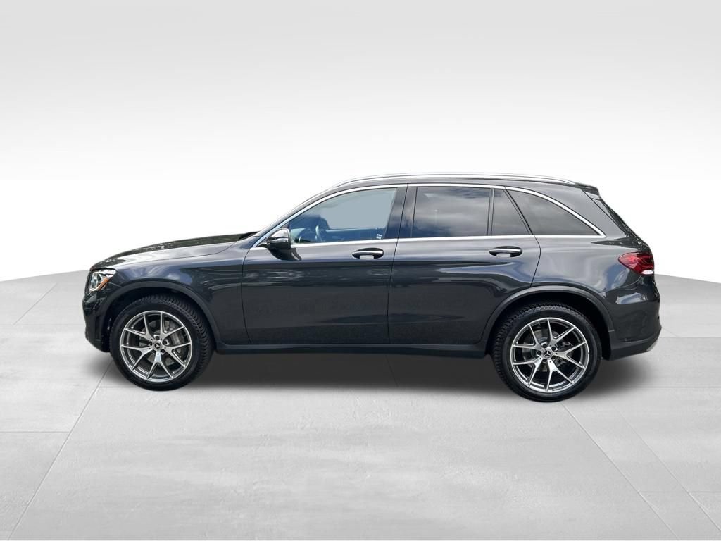 Used 2022 Mercedes-Benz GLC 300 4MATIC image 2
