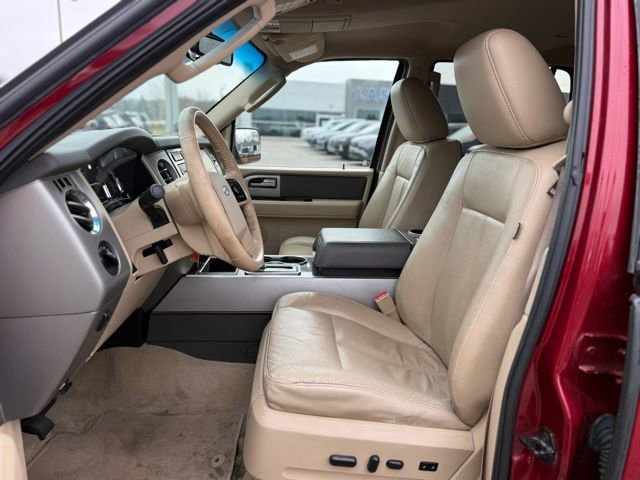 Used 2014 Ford Expedition XLT w/ Equipment Group 202A image 11
