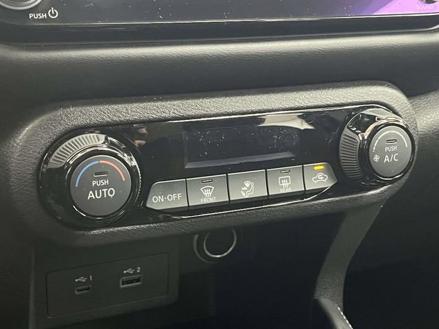 Used 2024 Nissan Kicks SR image 31