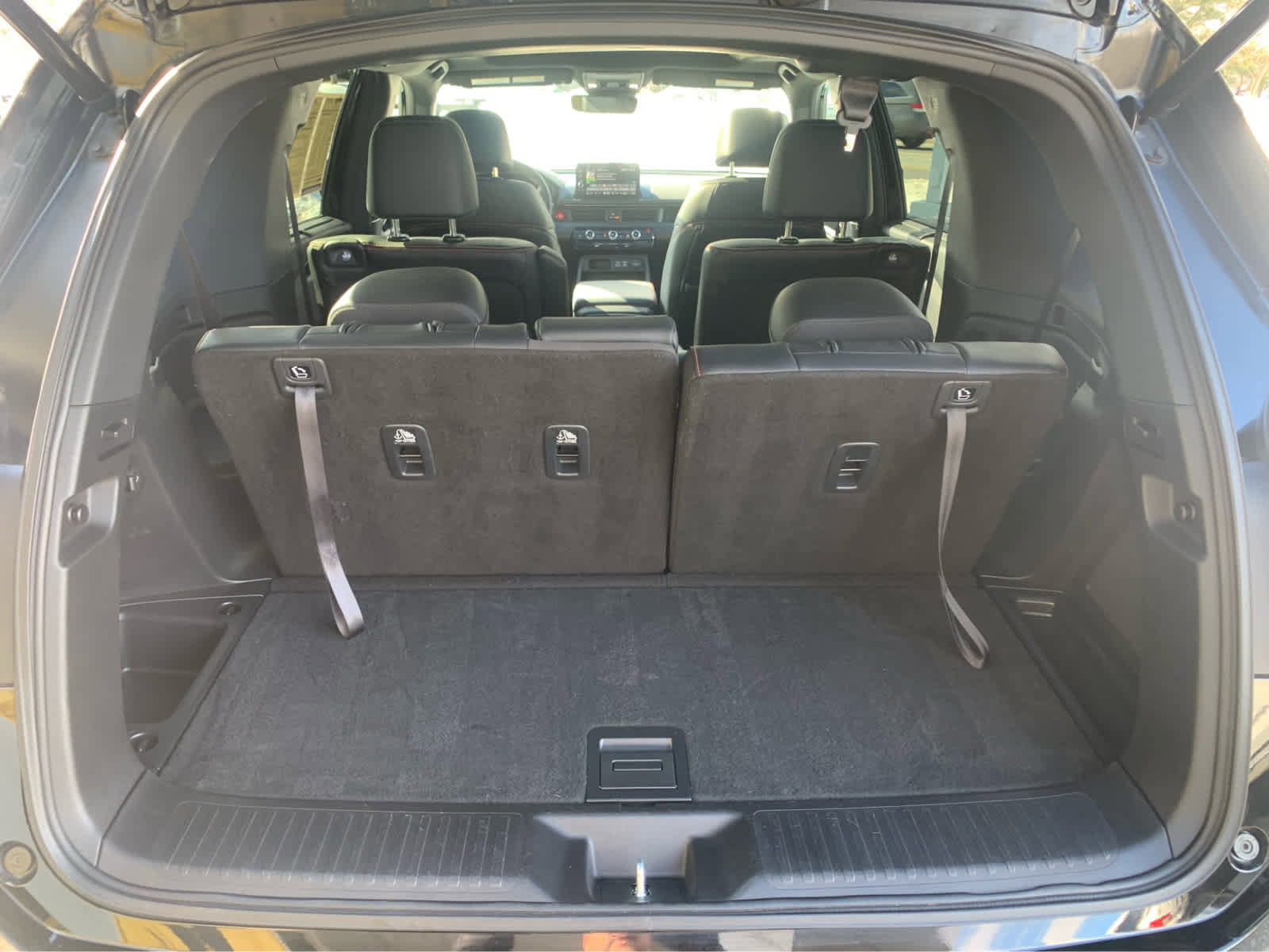 Used 2023 Honda Pilot TrailSport image 6