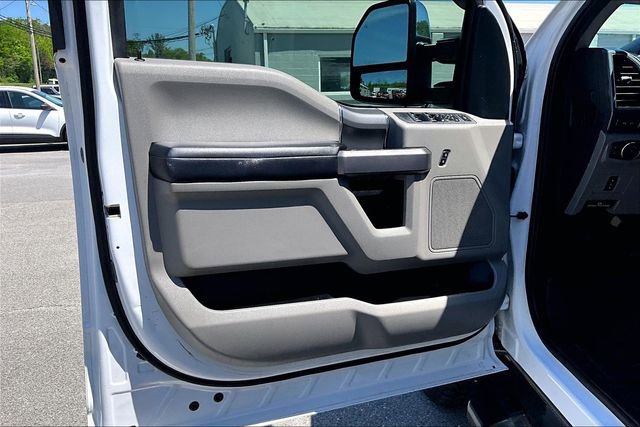 Used 2018 Ford F250 XLT w/ XLT Premium Package AWD/4WD image 18