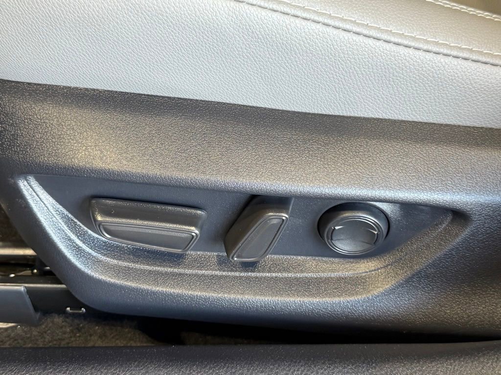 Certified 2025 Toyota Camry SE image 24