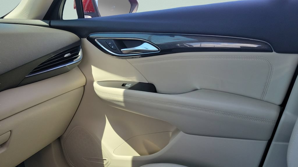 Used 2022 Buick Envision Preferred FWD image 13