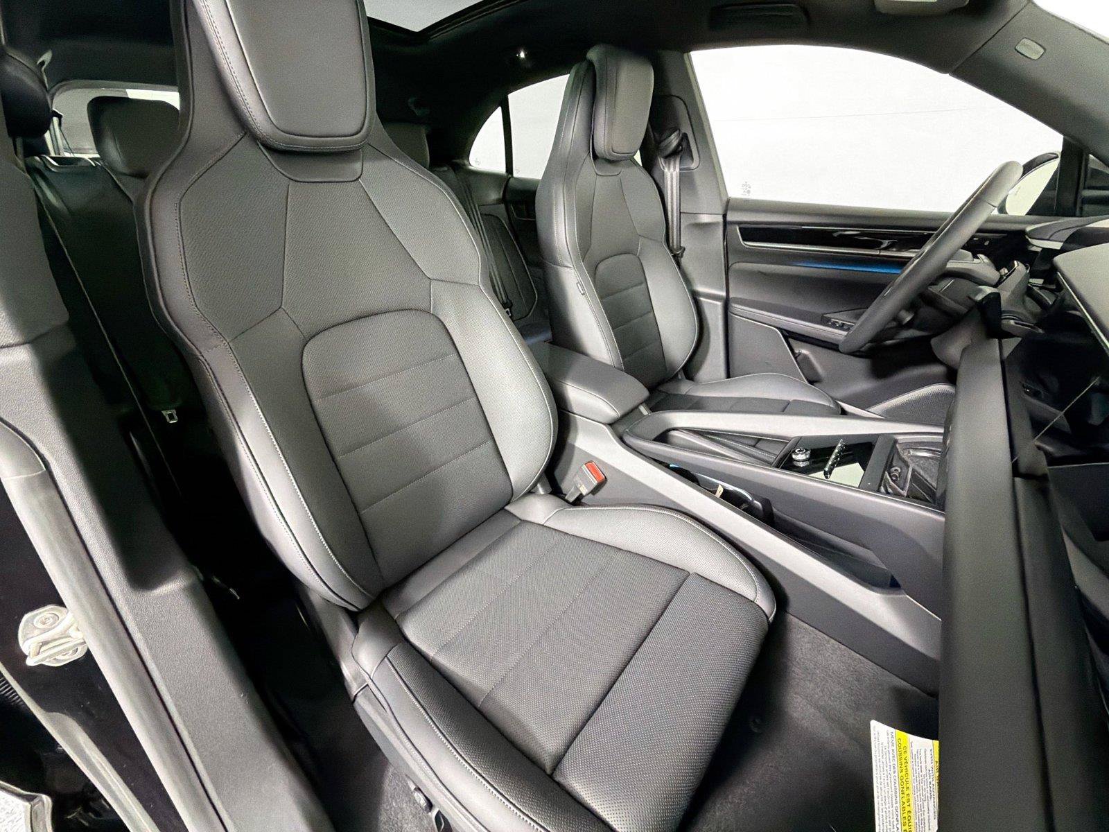 Certified 2026 Porsche Macan Electric RWD image 27