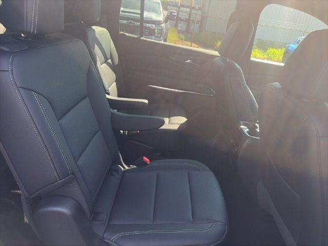 Used 2026 Chevrolet Traverse LT FWD image 30