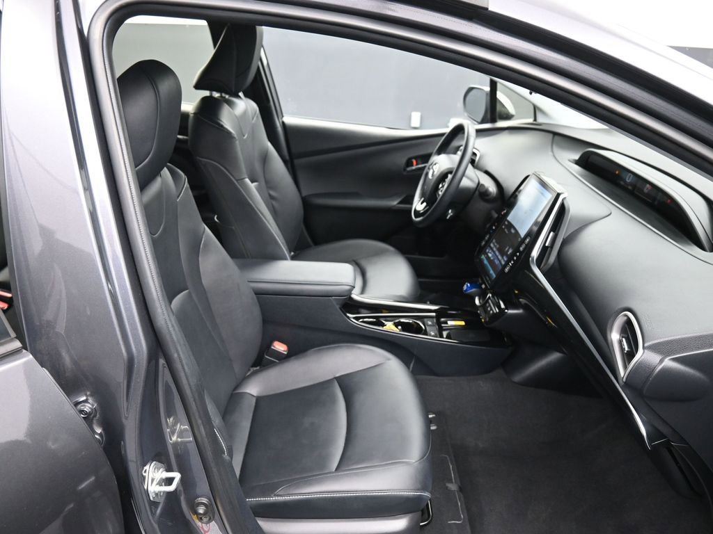 Certified 2022 Toyota Prius Prime XLE image 25