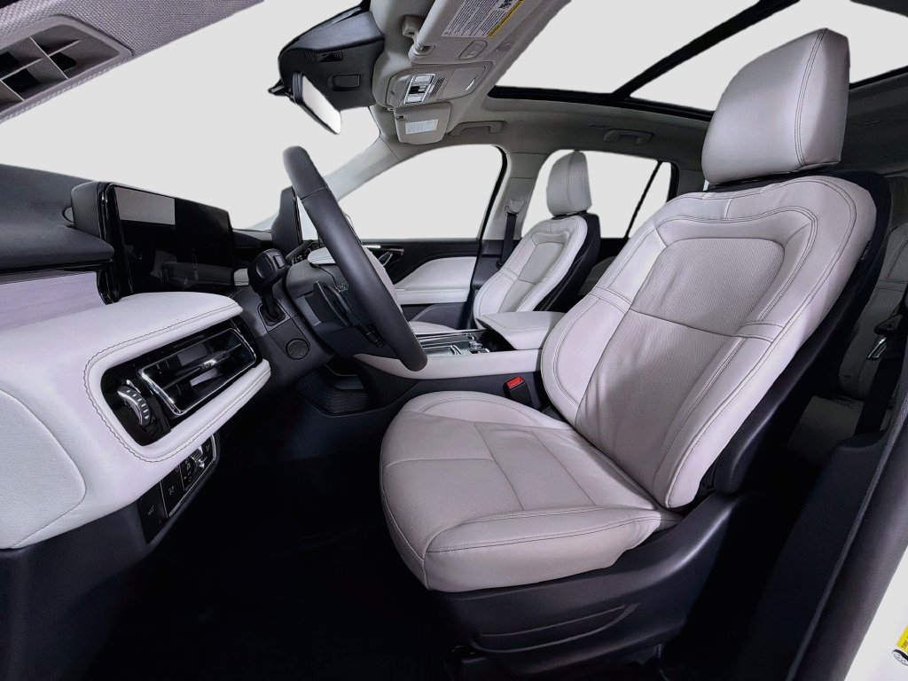 New 2026 Lincoln Aviator Reserve w/ Illumination Package RWD image 22