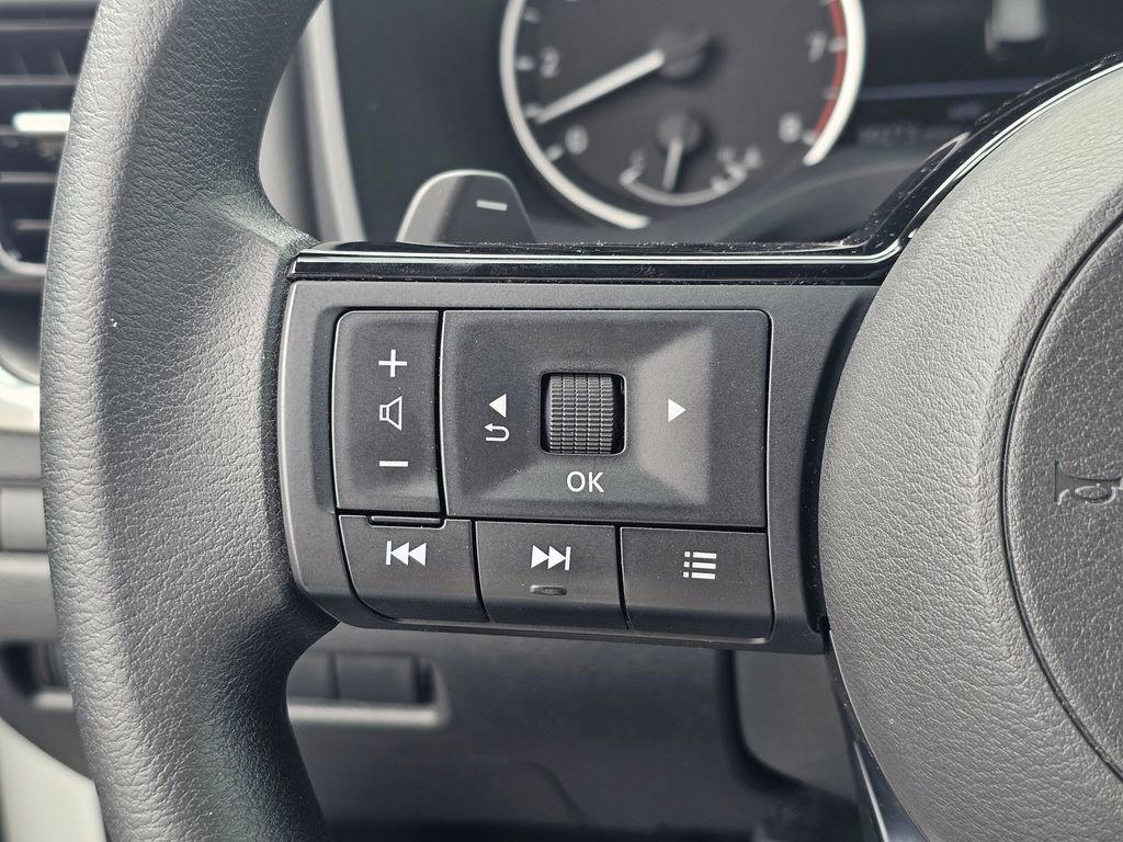 Used 2021 Nissan Rogue SV AWD/4WD image 33