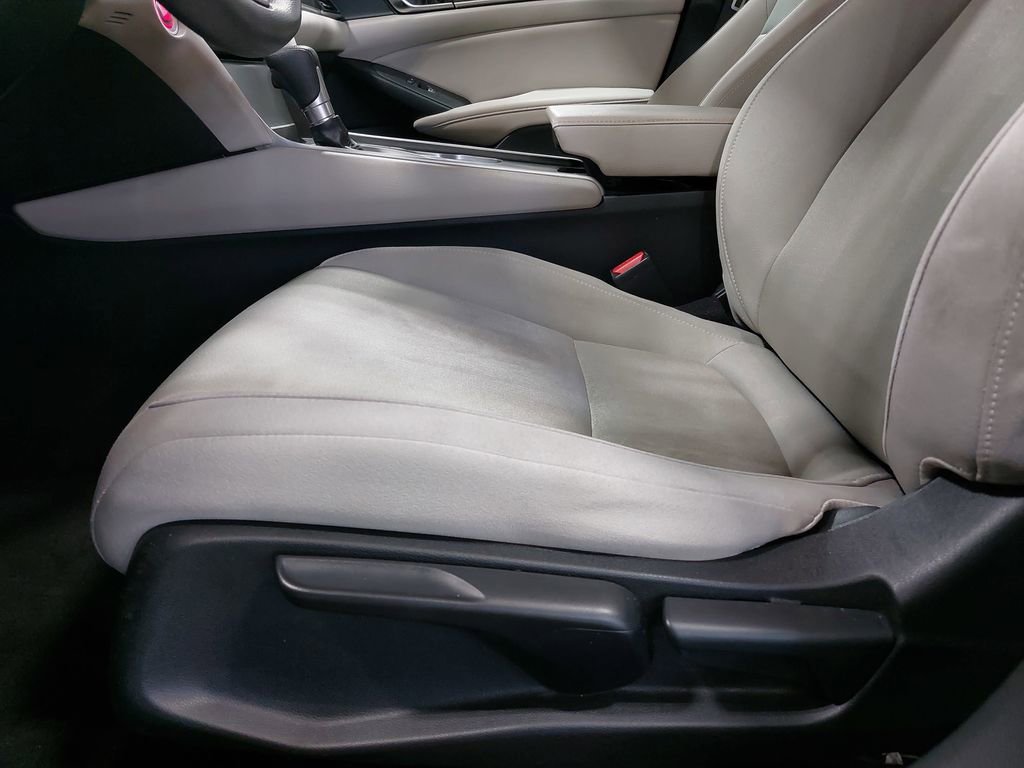 Used 2018 Honda Accord LX image 26