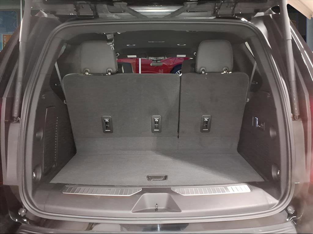 Certified 2023 GMC Yukon Denali image 5