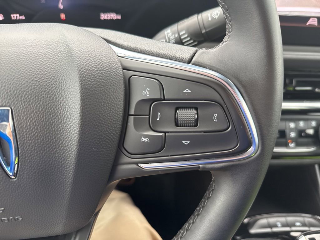 Used 2025 Buick Envista Sport Touring FWD image 15