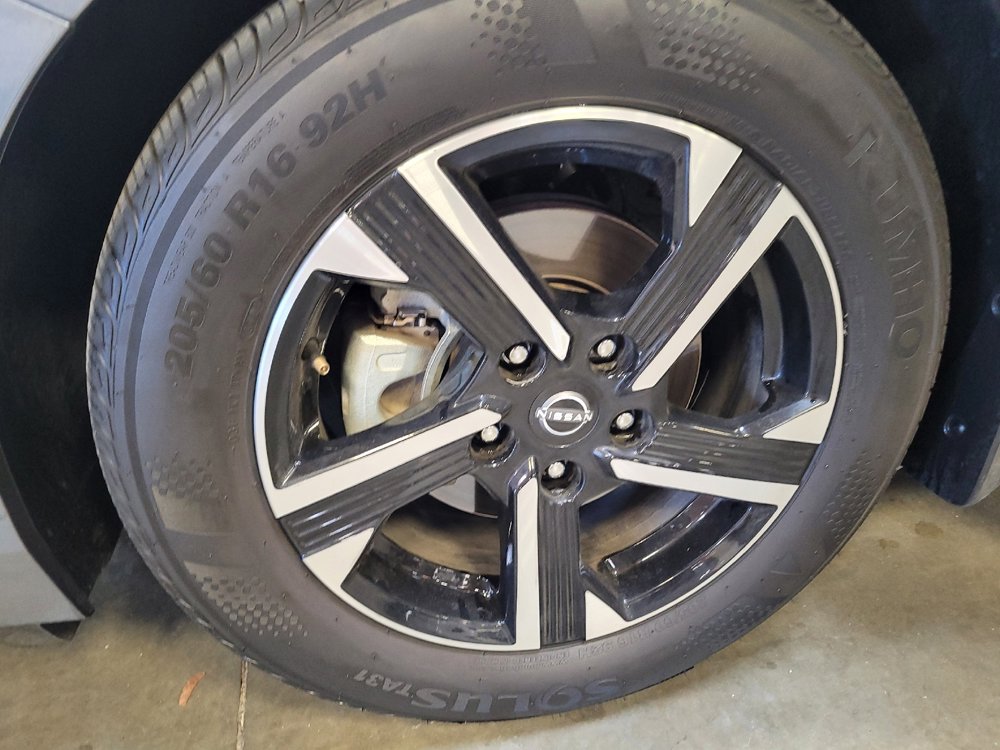 Used 2024 Nissan Sentra SV w/ All-Weather Package image 31