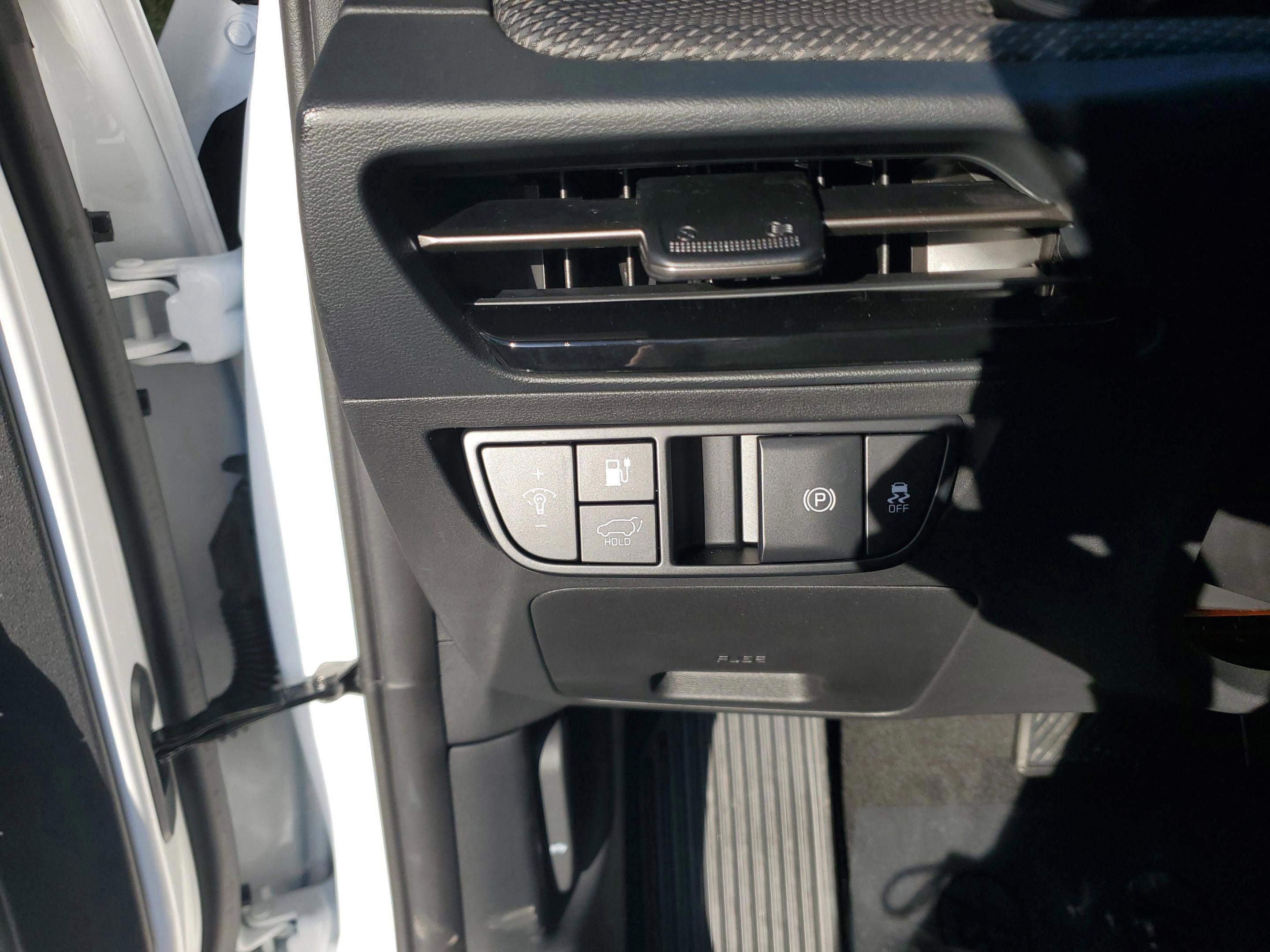New 2025 Kia EV6 Wind image 14