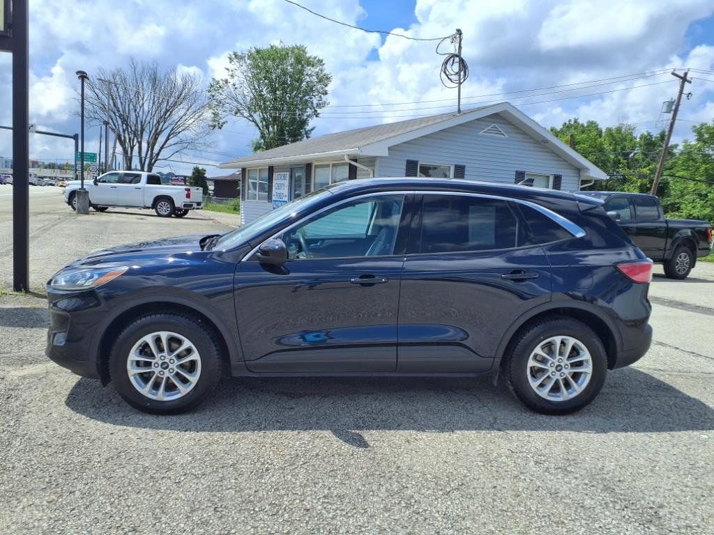 Used 2021 Ford Escape SE image 5