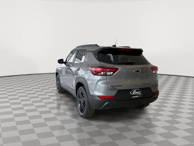 New 2026 Chevrolet TrailBlazer LT w/ Convenience Package FWD image 8