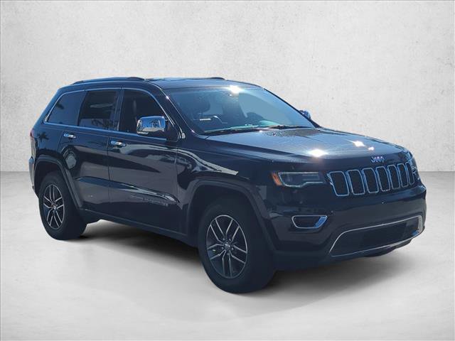 Used 2017 Jeep Grand Cherokee Limited w/ Luxury Group II image 3