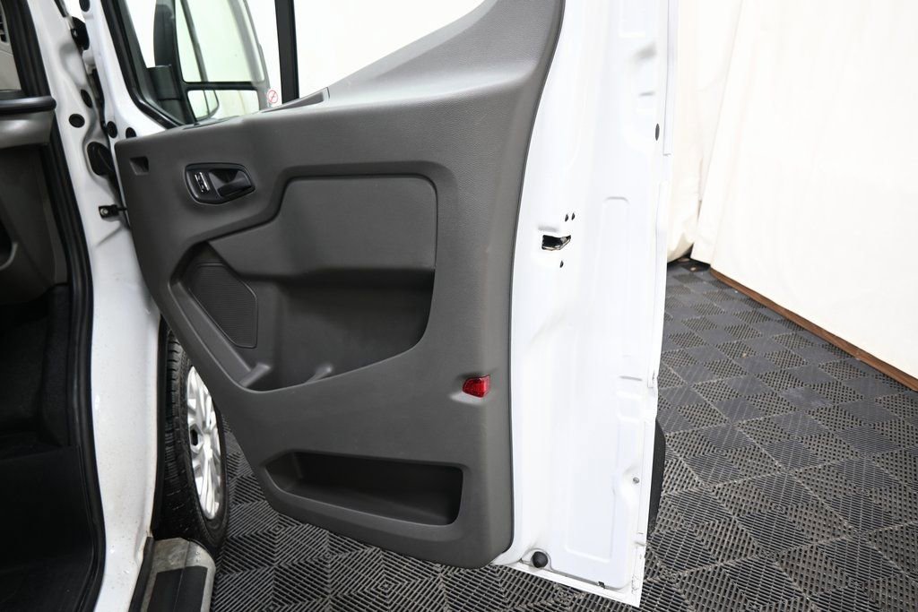 Used 2024 Ford Transit 250 Low Roof w/ Exterior Upgrade Package image 17
