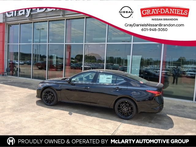 New 2026 Nissan Altima 2.5 SR w/ SR Midnight Edition Package FWD image 1
