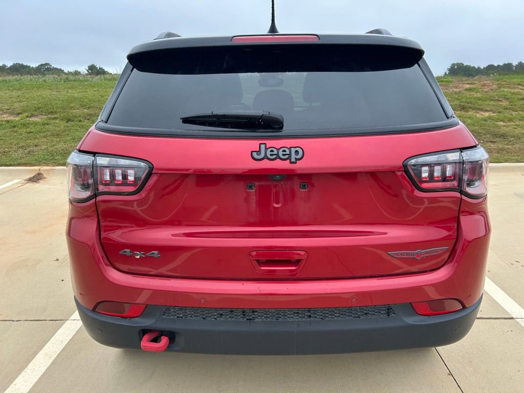 Used 2025 Jeep Compass Trailhawk AWD/4WD image 6