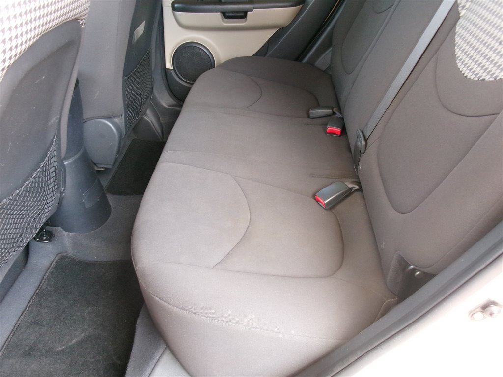 Used 2011 Kia Soul ! FWD image 33