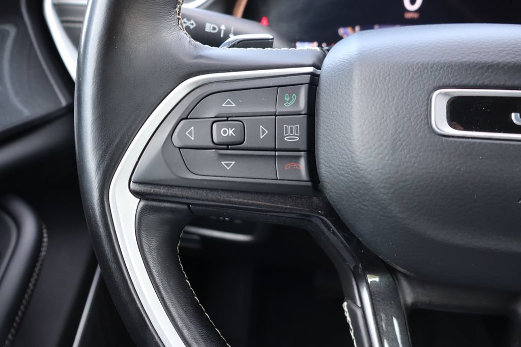 Used 2021 Jeep Grand Cherokee L Laredo AWD/4WD image 7