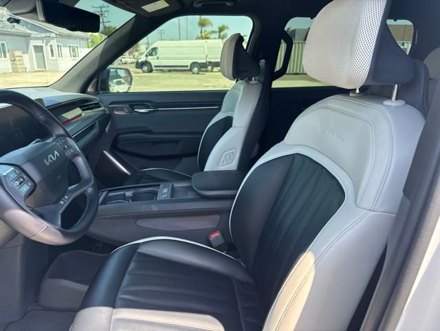 Used 2024 Kia EV9 GT-Line AWD/4WD image 9