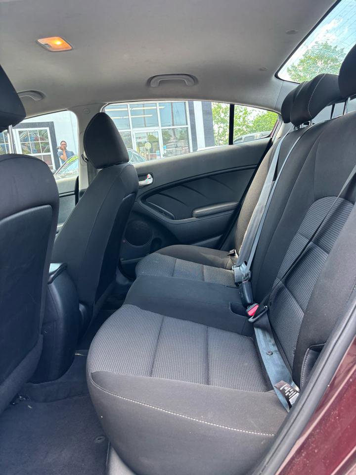 Used 2018 Kia Forte LX FWD image 14