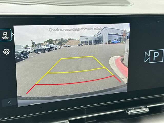 Used 2024 Hyundai Kona SEL FWD image 24
